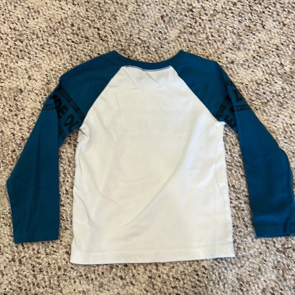 Boys long sleeve top - Picture 2 of 4